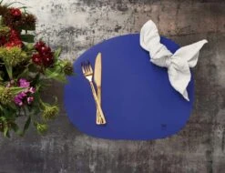 Aida Raw Organic Tischset 33,5x41 Cm, Azure -Günstiges Tafelglanz Geschäft aida raw tischset organic 36