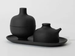 Design House Stockholm Sand Secrets Teller Länglich, Black Clay -Günstiges Tafelglanz Geschäft design house stockholm sand oval plate 4
