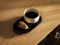 Design House Stockholm Sand Secrets Teller Länglich, Black Clay -Günstiges Tafelglanz Geschäft design house stockholm sand oval plate 6