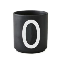Design Letters, Tasse, O