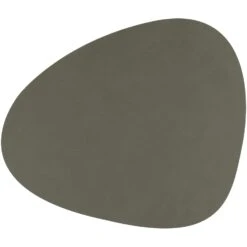 LIND DNA Curve Nupo Tischset L, 37x44 Cm/ Army Green