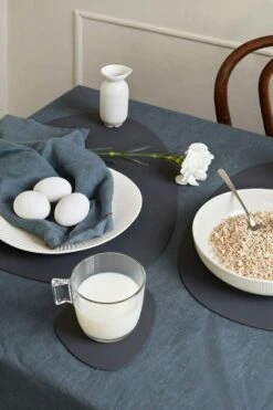 LIND DNA Curve Nupo Tischset L, 37x44 Cm/ Anthrazit -Günstiges Tafelglanz Geschäft lind dna curve nupo tischset l 37x44 cm 72