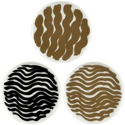Marimekko Oiva/Hyräily Plates 20 Cm 3-pack, Dark Sand/White
