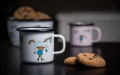 Muurla Pippi And The Horse Enamel Mug, 25 Cl -Günstiges Tafelglanz Geschäft muurla pippi and the horse enamel mug 25 cl 3