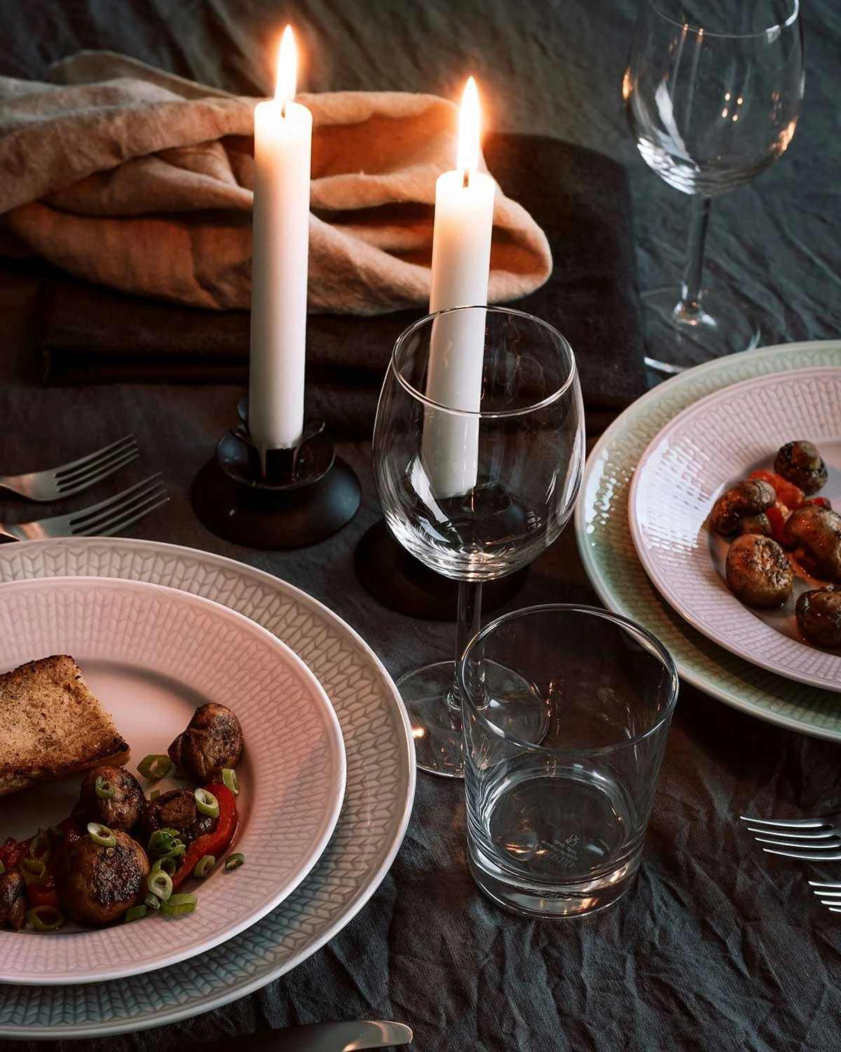 Rörstrand Swedish Grace Tiefer Teller 25 Cm, Rosa 4 Rörstrand Swedish Grace Tiefer Teller 25 Cm, Rosa – Bild 4