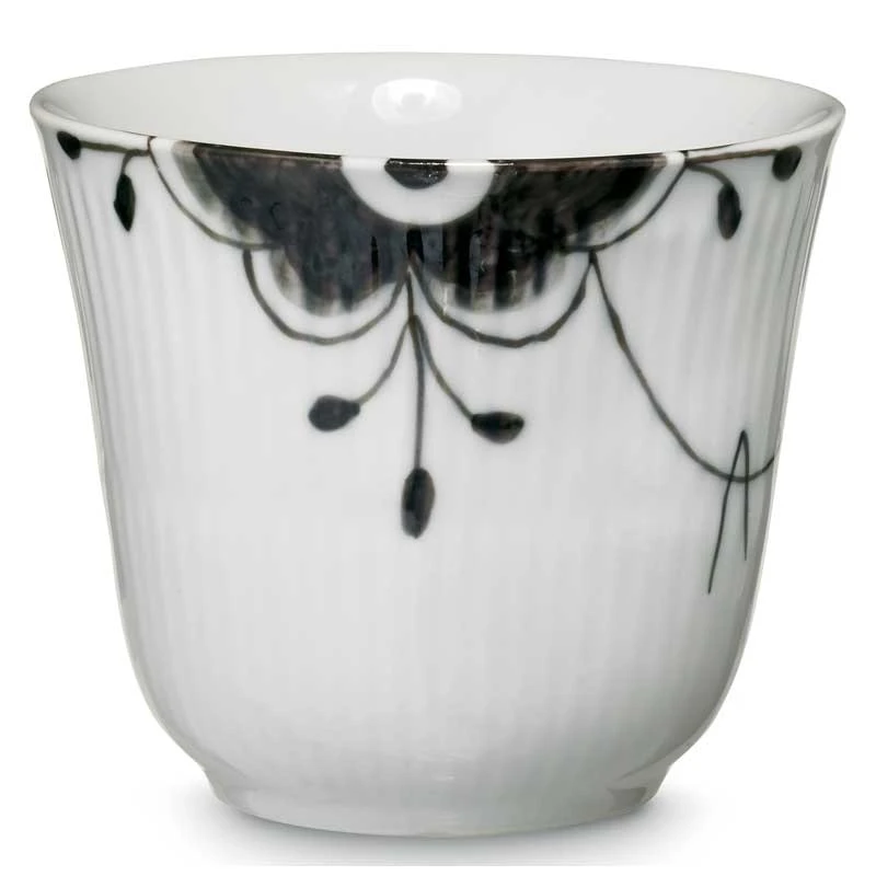 Royal Copenhagen Black Fluted Mega Thermobecher 26 Cl 1 Royal Copenhagen Black Fluted Mega Thermobecher 26 Cl